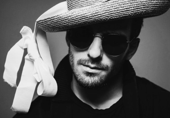 man-black-and-white-white-photography-dark-portrait-1170036-pxhere.com