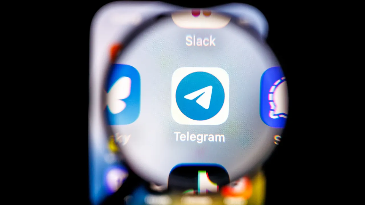 security_telegram_GettyImages-2199991383.jpg
